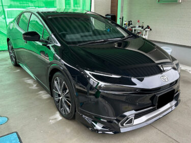 【泥・花粉・黄砂汚れ】トヨタ プリウスのメンテナンス洗車