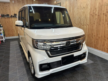 ホンダ N-BOX【徹底洗車】